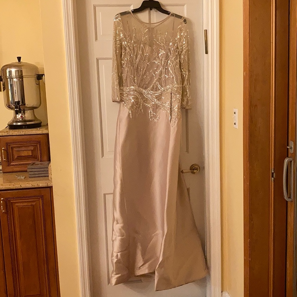 Ricki Freeman Teri Jon Gown